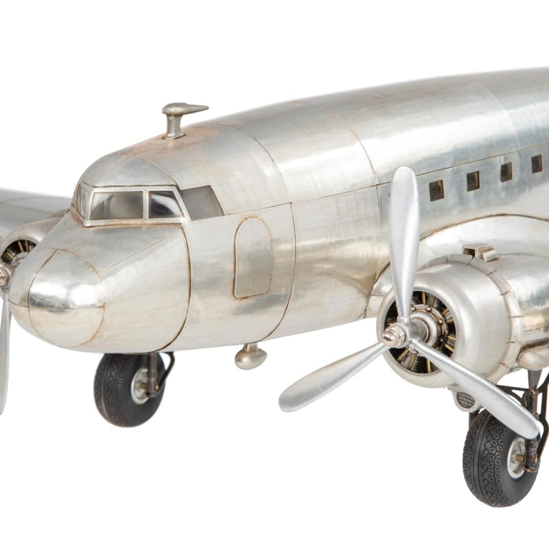 Authentic Models Dakota DC-3