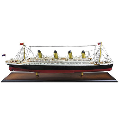 Authentic Models Titanic